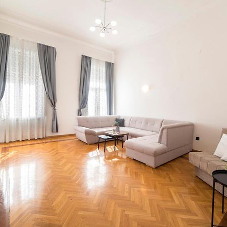 Golden Star Apartment Zagreb Bagian luar foto