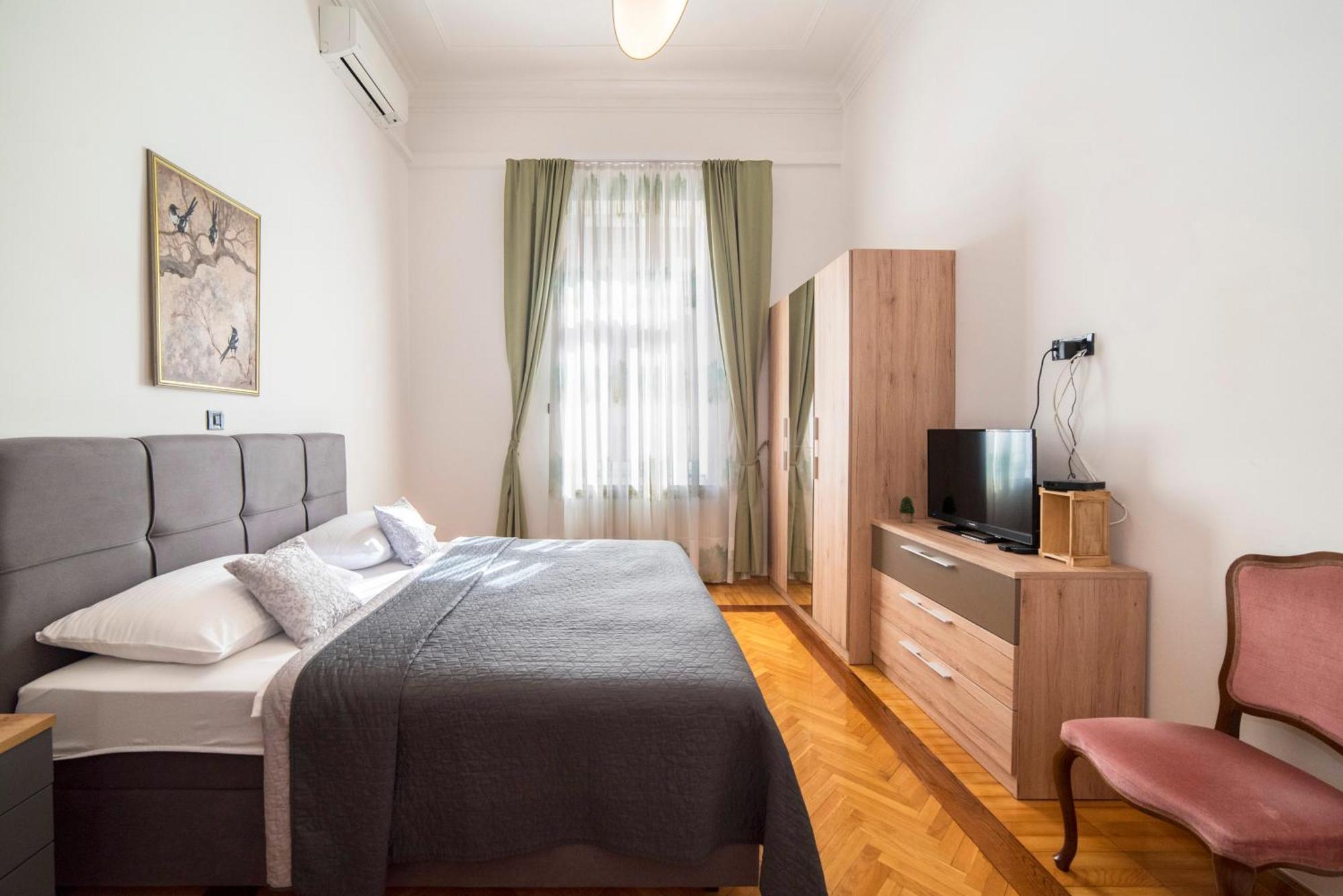 Golden Star Apartment Zagreb Bagian luar foto