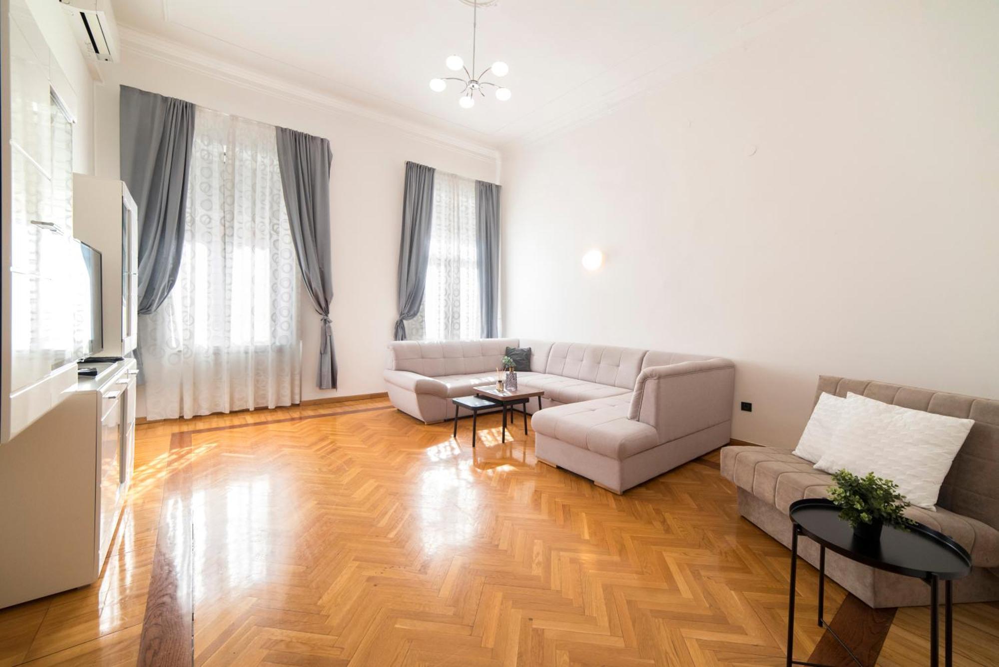 Golden Star Apartment Zagreb Bagian luar foto