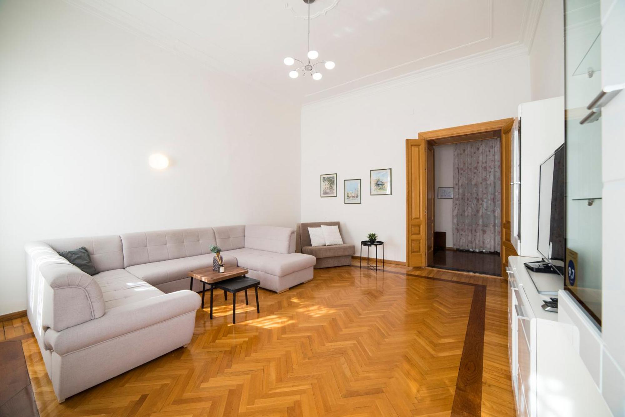 Golden Star Apartment Zagreb Bagian luar foto