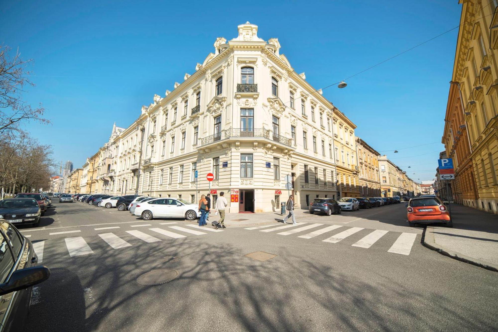 Golden Star Apartment Zagreb Bagian luar foto