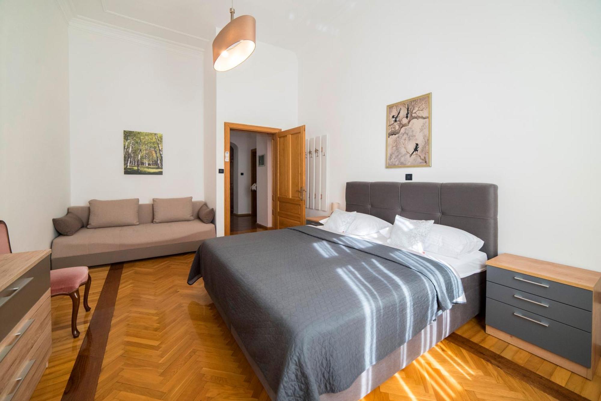 Golden Star Apartment Zagreb Bagian luar foto