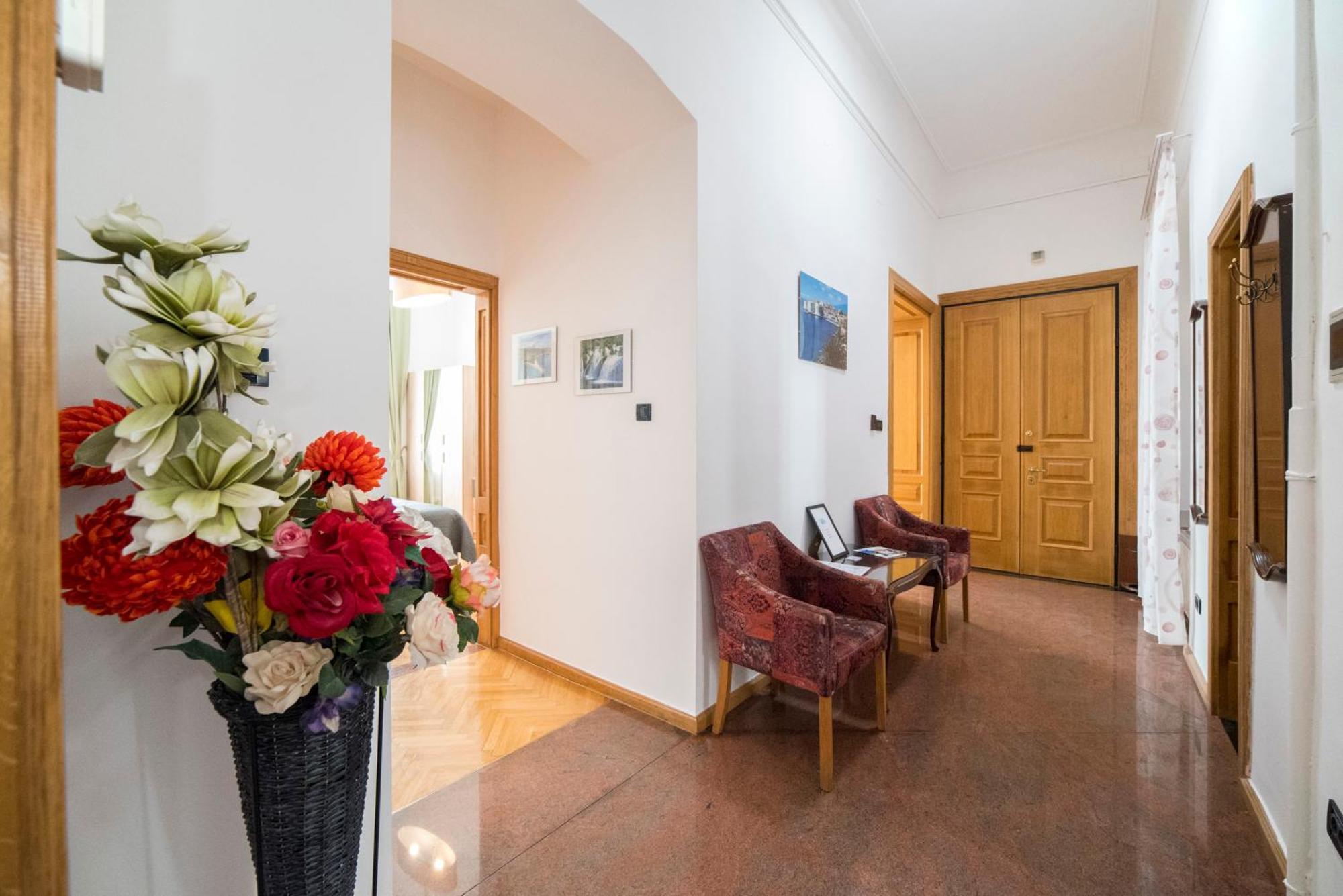 Golden Star Apartment Zagreb Bagian luar foto